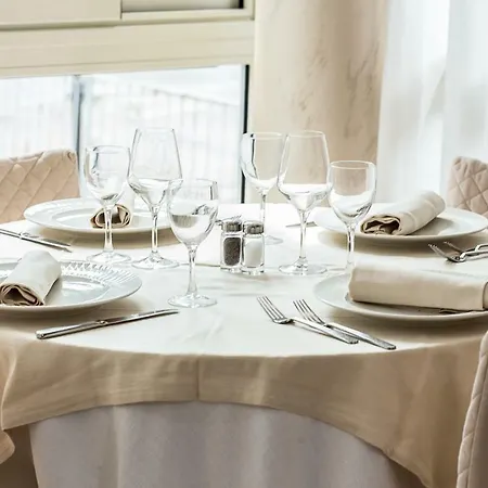 Il Gabbiano מלון צ'סנטיקו